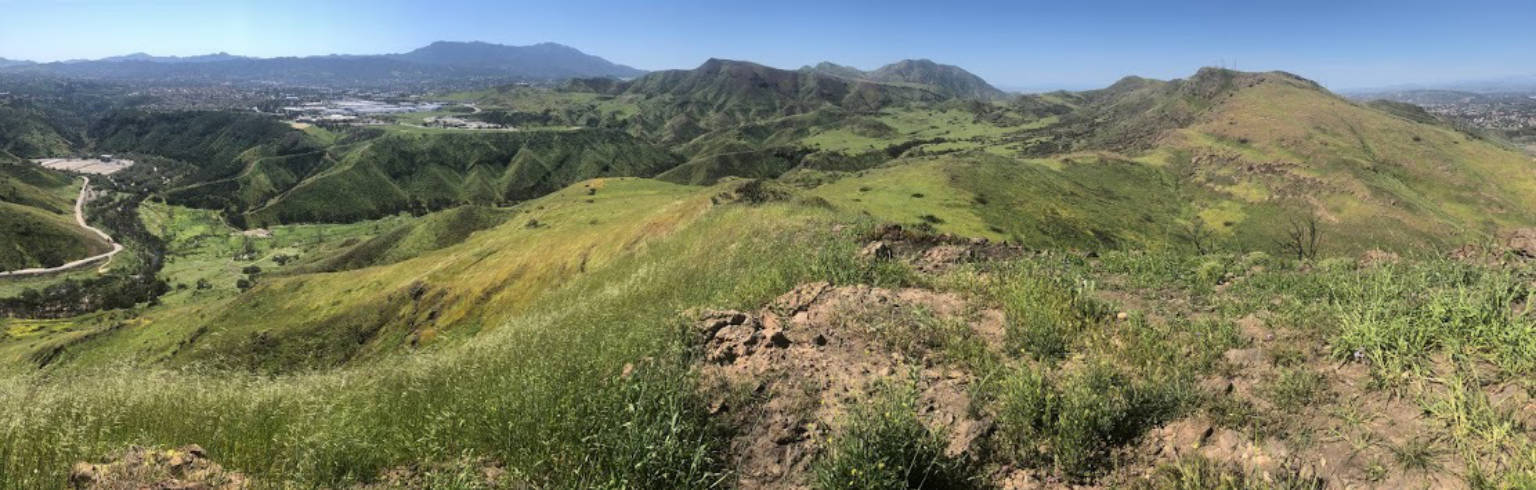 Wide expanse of mountains and lakes in Conejo Open Spaces